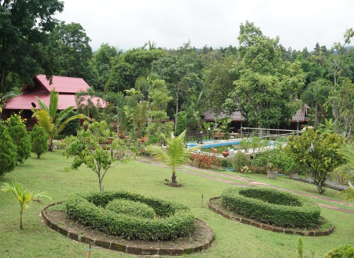 Ban Rai Tin Thai Ngarm Eco Lodge Маэ-Рим Экстерьер фото