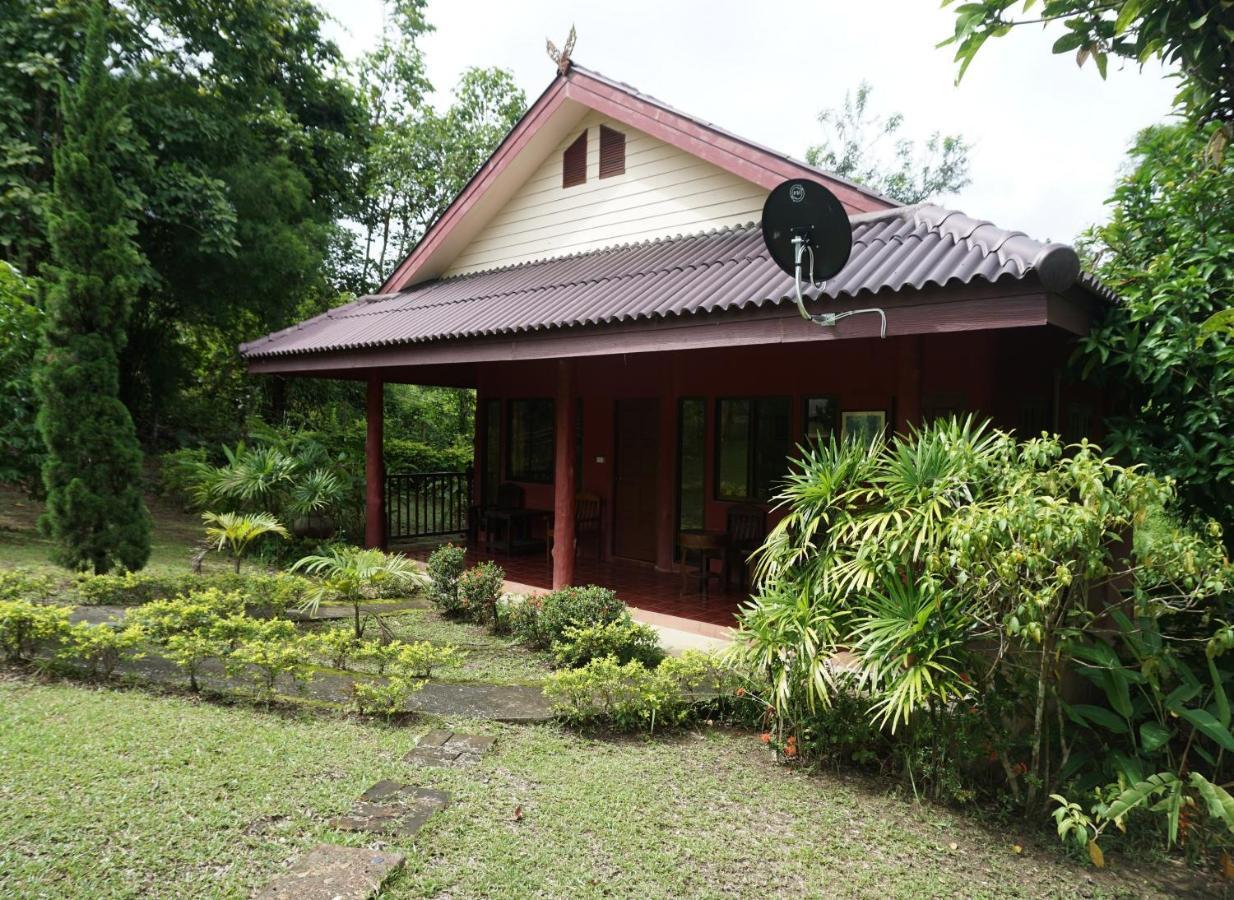 Ban Rai Tin Thai Ngarm Eco Lodge Маэ-Рим Экстерьер фото